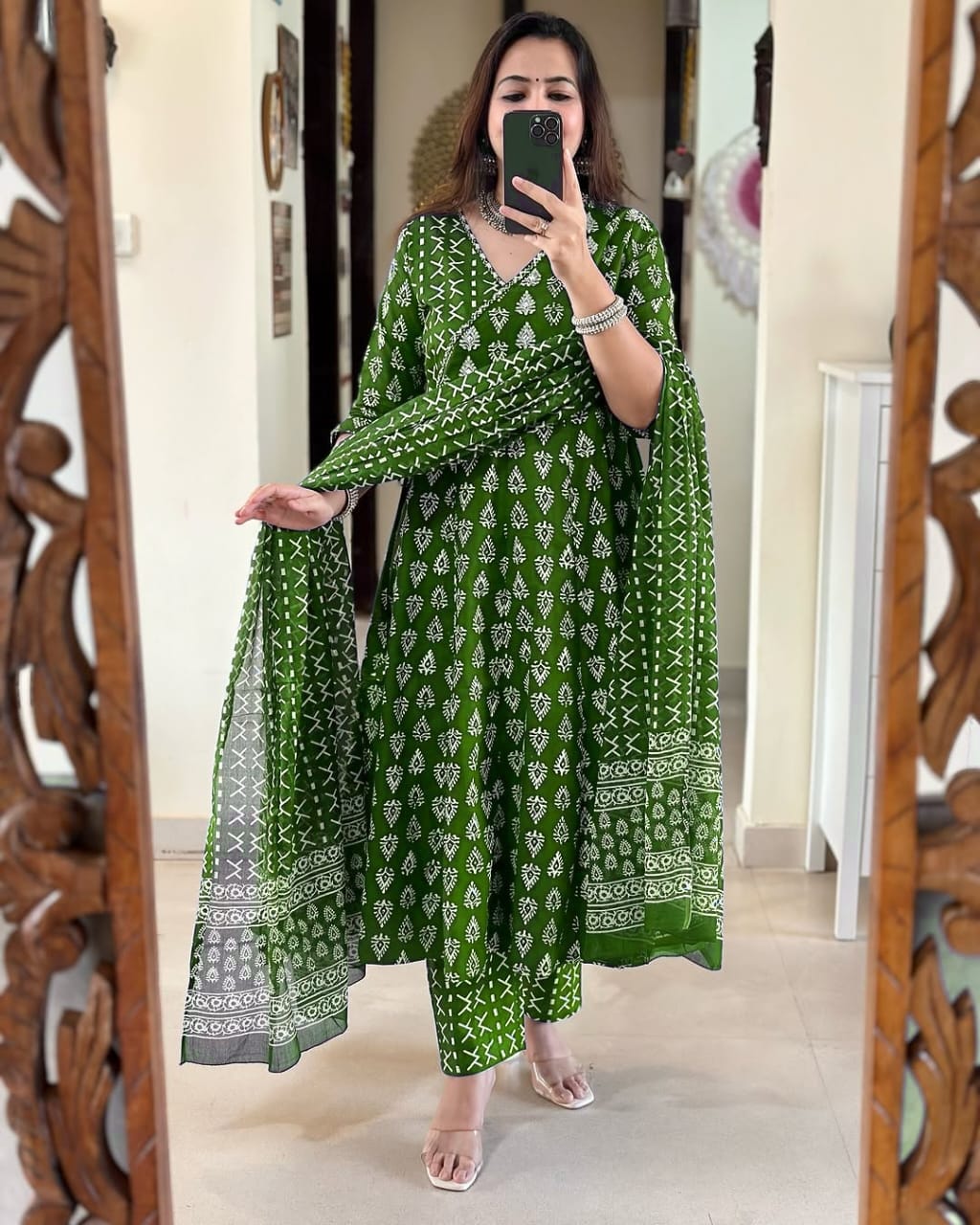 Around and walk in this Angrakha suit (BFST268) - Image 2