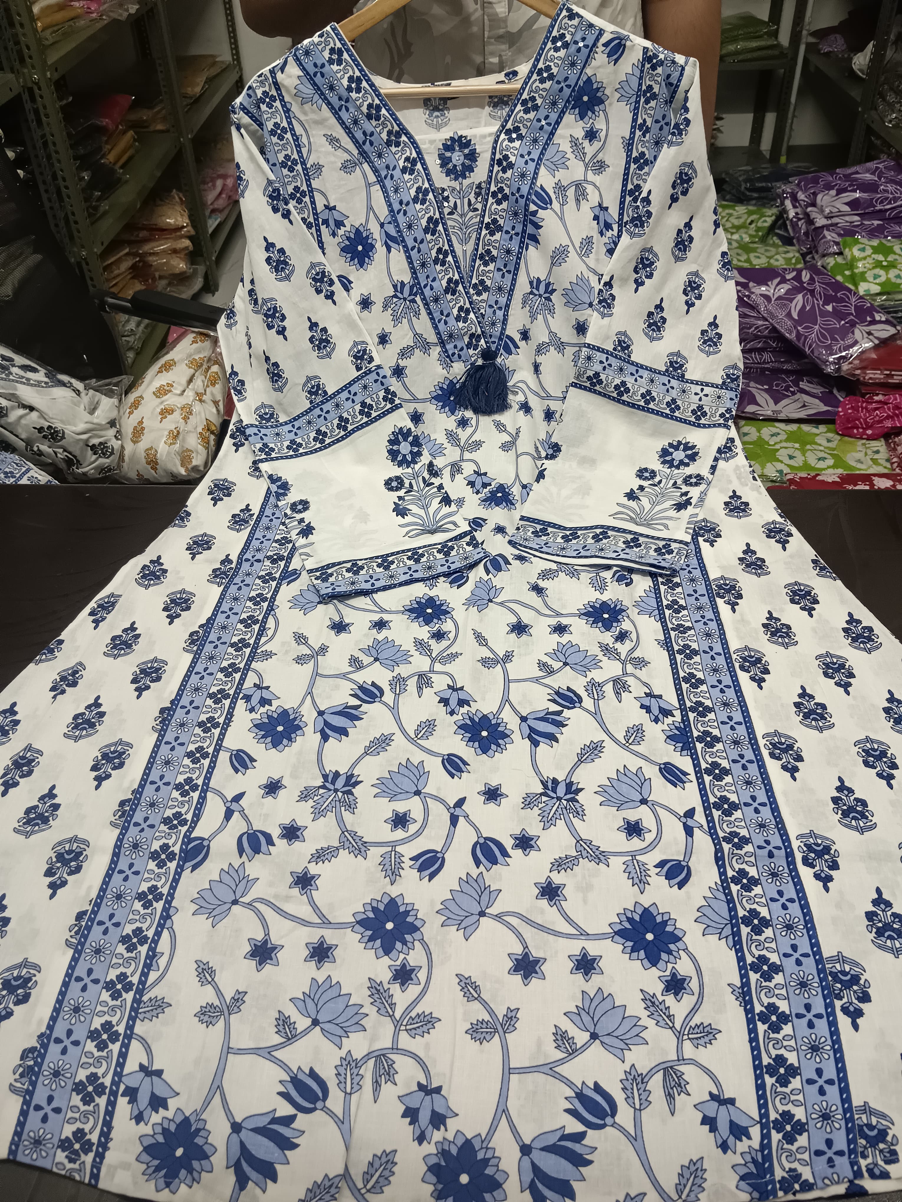 New Floral Motif Printed Cotton kurta Set (BFST122) - Image 3