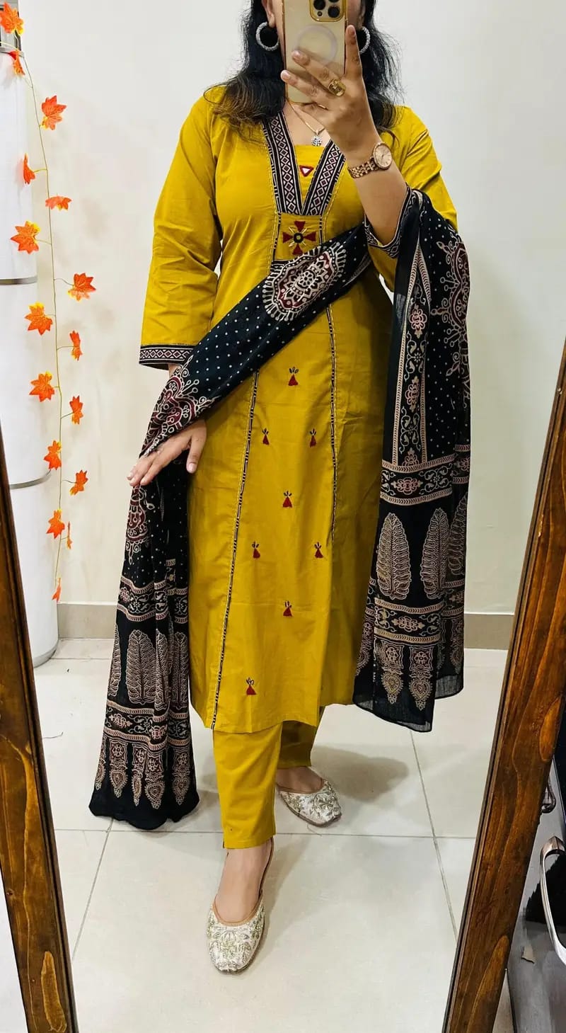 Premium Rich Azrak Cotton Suit (BFST252) - Image 2