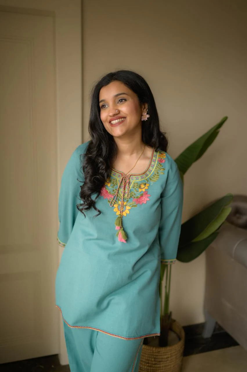 Teal Blue Embroidered Kurta Pant Set for Women – Elegant Traditional Outfit - Image 2