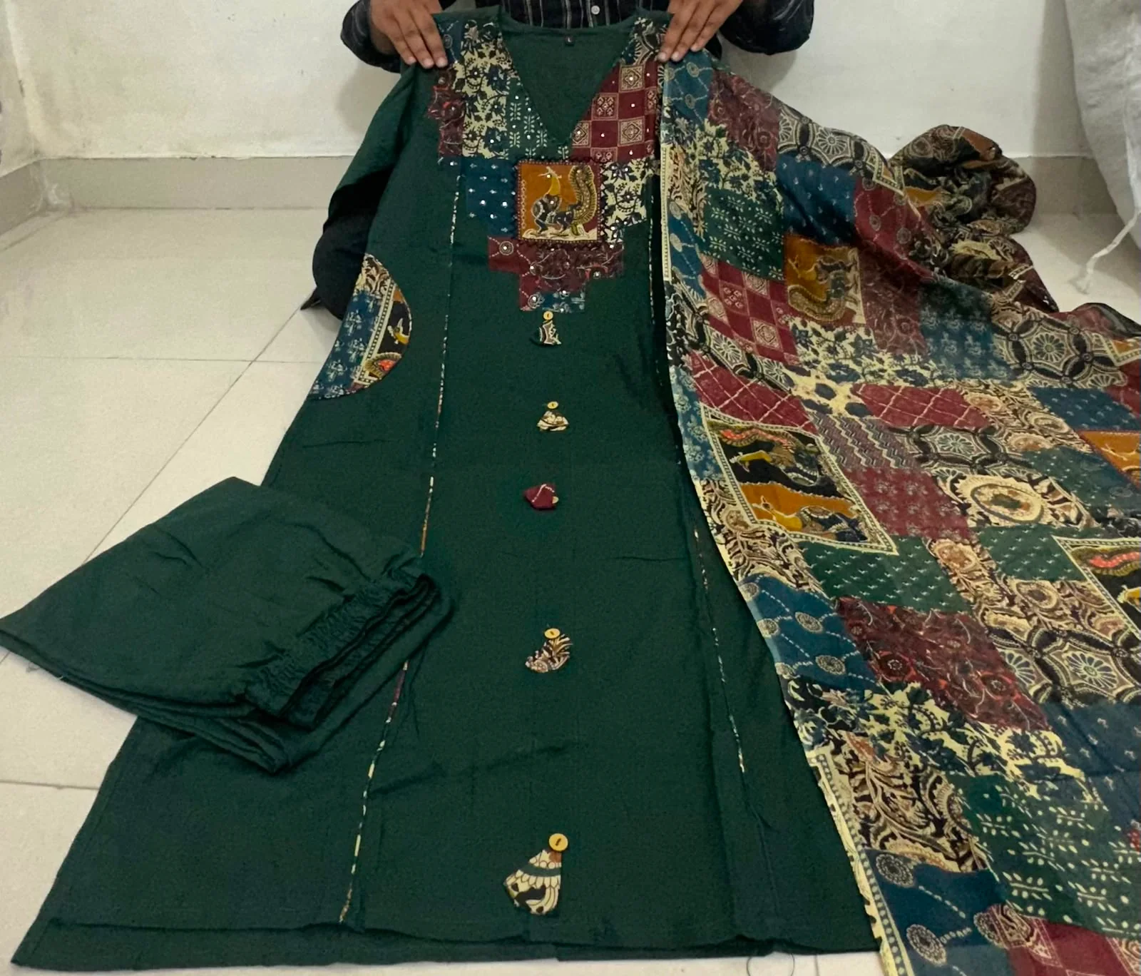 Bottle Green Pure Cotton Suit Set with Kalamkari Dupatta - Image 2