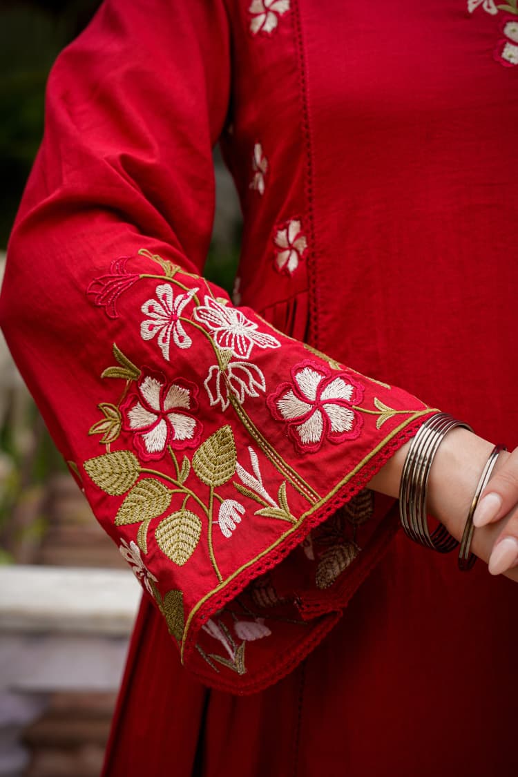 Red Anarkali Embroidered Kurta Pant Dupatta Set - Image 3