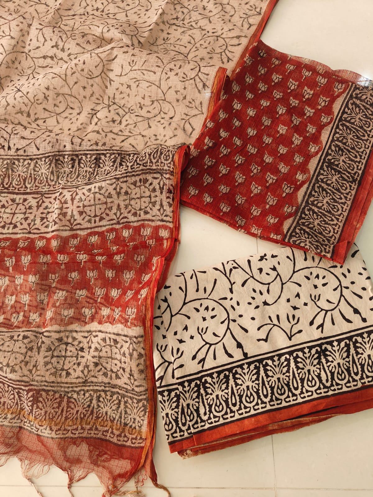 Rust Red Cream Lotus Buti Hand block print suit set (BFFKO57)